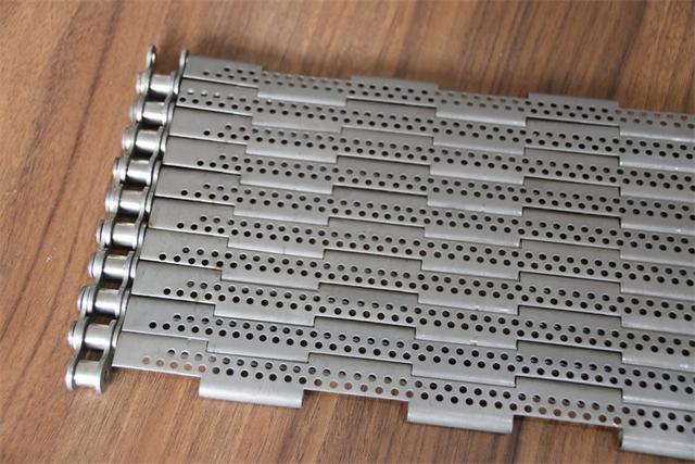 不锈钢输送链板的运用链板关键用于玻璃钢制品及工件的制冷输送,或是